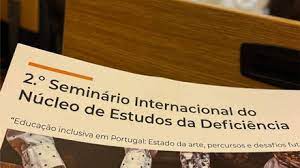 fotografia do cartaz do 2º Seminário Internacional do Núcleo de Estudos da Deficiência