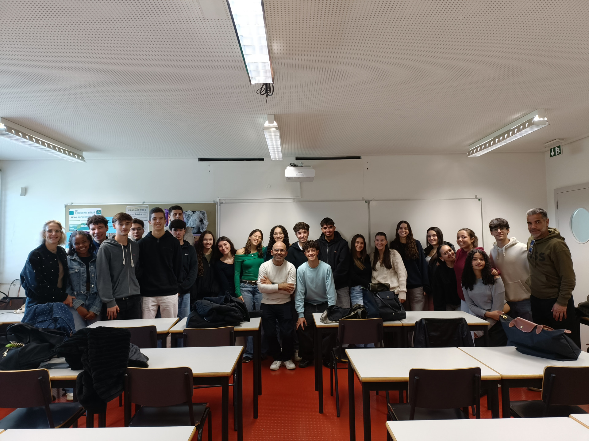 IMG20241127112556 Fotografia de grupo de alunos que participou no workshop