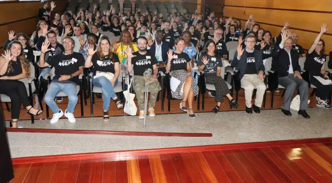 fotografia de plateia presente no evento Ubuntu Fest no CRPG