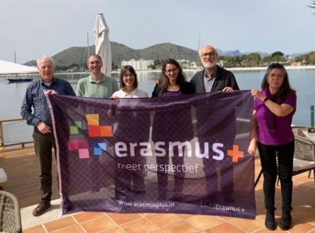 Fotografia de grupo a participar no projeto SMMCO