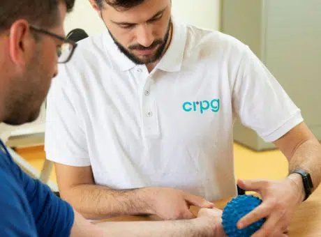 Fotografia de cliente e colaborador durante terapia